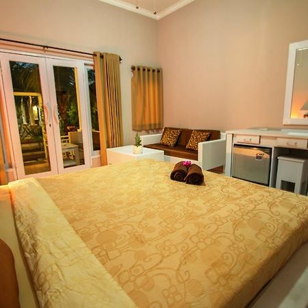 Tropical Hideaways Resort Gili Meno Exterior photo