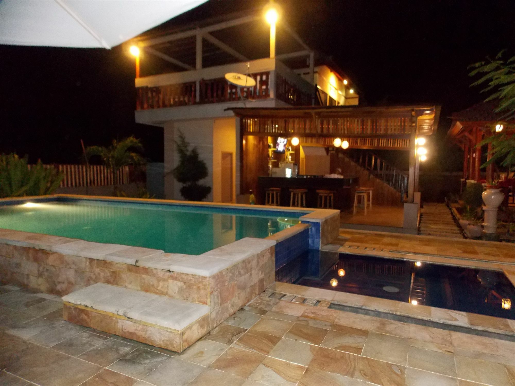 Tropical Hideaways Resort Gili Meno Exterior photo