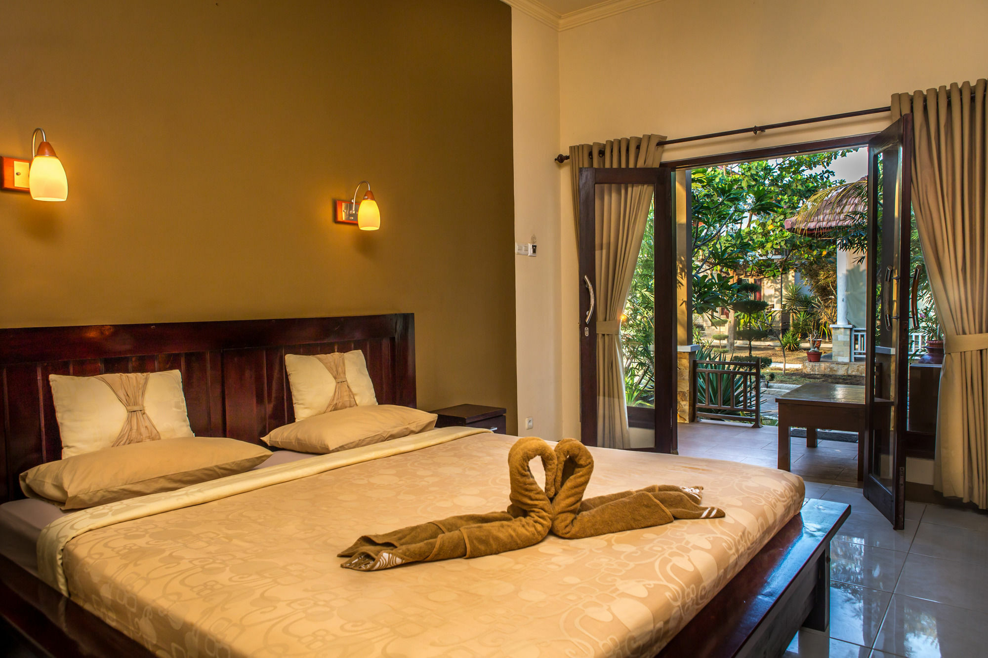 Tropical Hideaways Resort Gili Meno Exterior photo